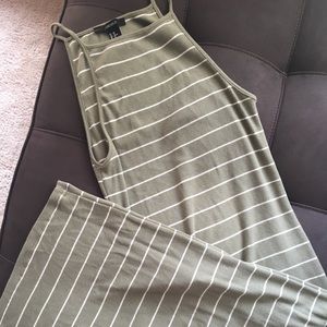 Forever 21 midi/maxi dress form fitting
